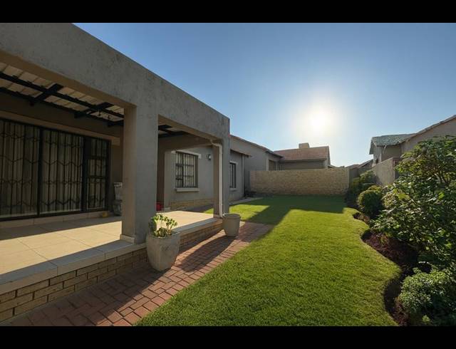 3 BEDROOM PROPERTY TO RENT IN THATCHFIELD